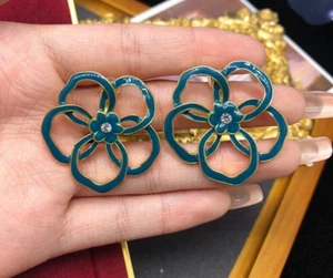 Monet Flower Clip On Earrings Gold Green Painted Enamel 1.25" - Picture 1 of 6