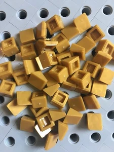 Lego Oro 1x1x2/3 Mini Pendientes Techo Azulejos Ladrillos 1 X 1 Acabado Suave - Imagen 1 de 2