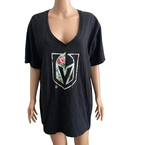 Vegas Golden Knights Tshirt Womens XL Knights Logo Stretch Oversized Graphics Cover
