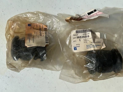 2 bujes de brazo de control inferior delantero NOS GM 2004-11 Chevy Aveo Pontiac G3 96535069 Foto 1 de 4