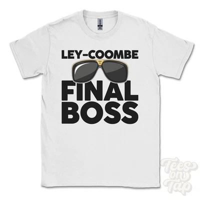 CAMISETA LEY-COOMBE FINAL BOSS Divertida Regalo Navidad Modbury Devon Inglaterra Ibiza Parodia - Imagen 1 de 2