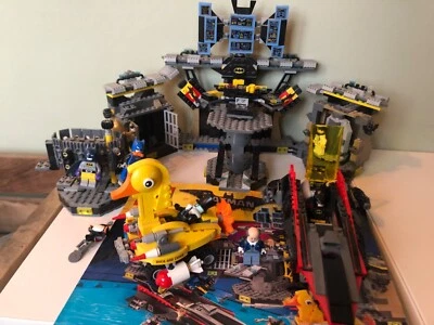 LEGO The LEGO Batman Movie: Batcave Break-in (70909) - Image 1 of 2
