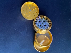 Frantoio 4 strati 2,25"" alluminio cromo tabacco macinaspezie erba - oro - Foto 1 di 1