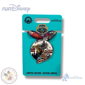 2025 Run Disney Marathon Weekend 10k Medal Pin. Chip And Dale. Limited Edition - Picture 1 of 3
