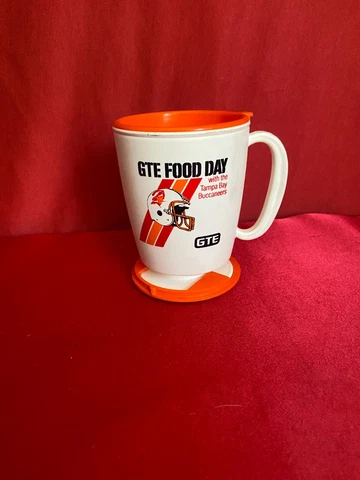 Tampa Bay Buccaneers Old Logo GTE Food Day Travel Mug Very Rare Promotional Item Cover