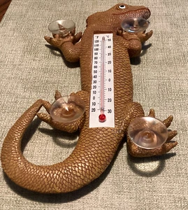 Brown Climbing Gecko Window Thermometer - Picture 1 of 2