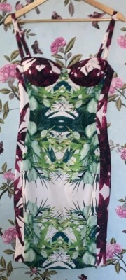 Women’s Green /Deep Red Dress . Size Small . Celebs Boutique. BNNT. VGC. - Image 1 of 4