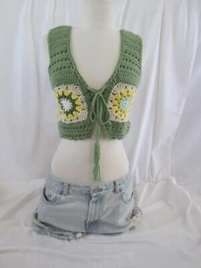 sand951 CROCHET GRANNY SQUARE SAGE GREEN SLEEVELESS SHOE-TIE CROP TOP S/M BOHO - Picture 1 of 6