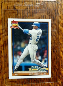 1991 Topps Ken Griffey Jr. Seattle Mariners Baseball #790 NM-MT - Picture 1 of 3