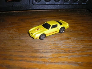 Nice Vintage HOT WHEELS 1970's Chevy Camaro Z-28 Muscle Car Yellow Free SHIP - Picture 1 of 4