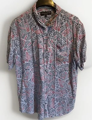 Free Planet Men's XL Short Sleeve Button Up Shirt Casual Geometric Pattern - Image 1 of 4