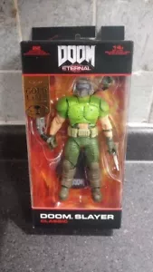 McFarlane Doom Slayer Classic Mcfarlane Toys Doom Eternal CAJA DAÑADA SIN USAR, EN CAJA EE. UU. - Imagen 1 de 4