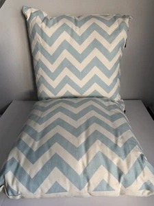 Rizzy Home Pillow Set Of 2 Chevron Pattern Light Blue and White 18”x18”- NWT - Picture 1 of 6