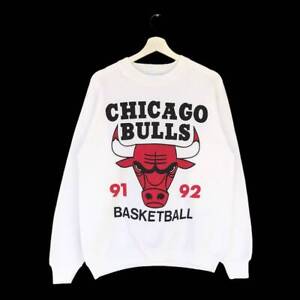 Chicago Bulls Sweatshirt Vintage 90’s Trench NBA Basketball Team Champs Trending