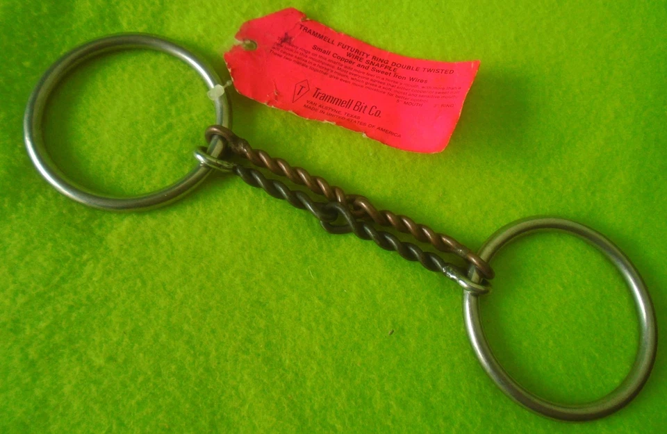 TRAMMELL оригинальный винтажный новый с ярлыком двойной витой Snaffle бит ~ сладкое железо ~ медь - Изображение 1 из 4