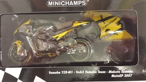 Makoto Tamada. Yamaha YZR-M1. Tech3 Yamaha team. MotoGP 2007.  Minichamps 1/12 - Picture 1 of 10