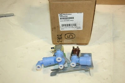 Electroválvula triple Electrolux Frigidaire 242252702 fabricante de equipos originales para refrigerador Foto 1 de 3