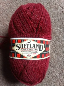 7x Vintage 1984 Shetland Style Maroon Double Knitting Wool - Picture 1 of 3