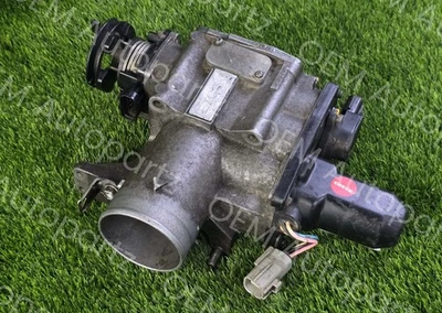 Cuerpo del acelerador de inyección de combustible Lexus GS300 IS300 2000-2004 22030-46130 OEM JDM Foto 1 de 4