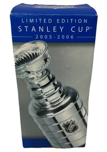 2005-2006 STANLEY CUP REPLICA LIMITED EDITION NHL HOCKEY TROPHY GIVEAWAY NIB - Picture 1 of 6