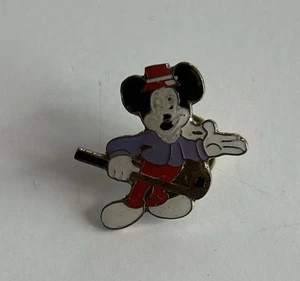 Vintage Disney Mickey Mouse Hat Pin Lapel Pin With Golf Club New - Picture 1 of 2