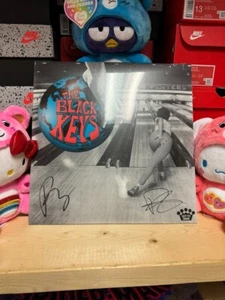 The Black Keys Ohio Players Limited Edition Galaxy Cool Blue Autographed Vinyl - Foto 1 di 2