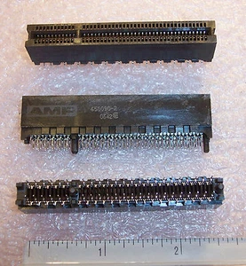 CANTIDAD (10) 45 POSICIONES 90 PINES 11/34 CONECTORES DE TARJETA DE DOBLE BORDE 1,27 mm 650090-2 AMP - Imagen 1 de 2