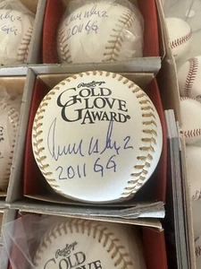 Erick Aybar Signed Gold Glove Ball 2011 Gold Glove Jsa - Picture 1 of 1