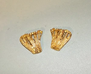 Vintage Costume Gold Tone Rope Clip-On Earnings Very Nice! - Picture 1 of 8