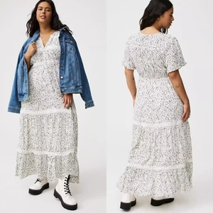 NWT Torrid 2 Flutter Sleeve Maxi Dress 2X 18 20 - Picture 1 of 10