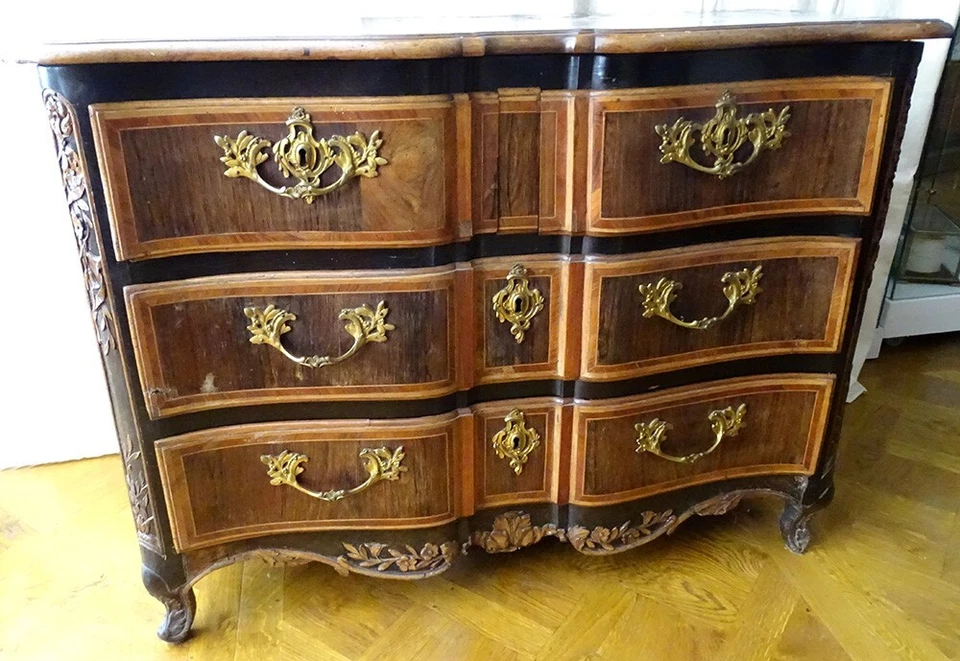 Commode arbalète Louis XV marqueterie bois rose palissandre noyer XVIIIème - Photo 1/1