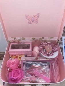 gift suitcase hamper - Picture 1 of 5