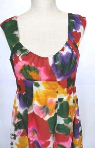 Vestido midi de cintura plisada forrado de algodón sin mangas floral colorido de Calvin Klein - Imagen 1 de 12