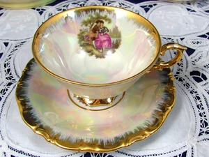 WALDERSHOF GERMANY IRRIDESCENT COURTING COUPLE 22 KT. GOLD TEA CUP AND SAUCER - Picture 1 of 9
