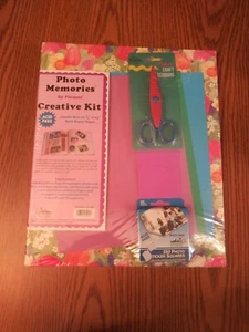 Pioneer Photo Memories Creative Scrapbook Jumbo Kit Tulips Floral 11 3/4”x14” - Picture 1 of 5