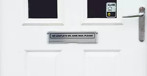 NO LEAFLETS - No Junk Mail - Front Door Letter Box Sign / Sticker Vinyl Foil - Picture 1 of 7