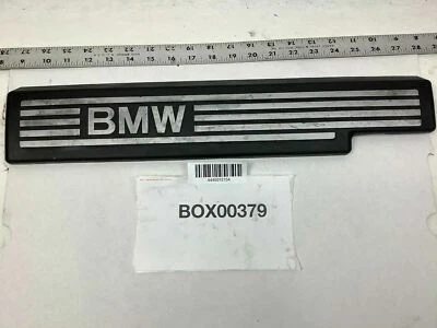 2006 2010 BMW 528I MOTOR DIANTEIRO MOTOR ENTRADA DE AR COLETOR ACABAMENTO TAMPA EMBLEMA FABRICANTE DE EQUIPAMENTO ORIGINAL+ - Imagem 1 de 4