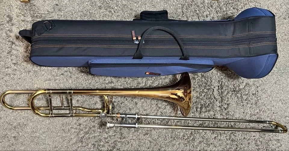 Trombón bajo tenor Holton Tr161 Foto 1 de 4