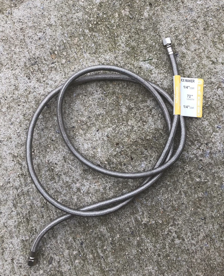 Universal 7 pies Máquina de hielo/manguera de agua trenzada de acero inoxidable para refrigerador Foto 1 de 1