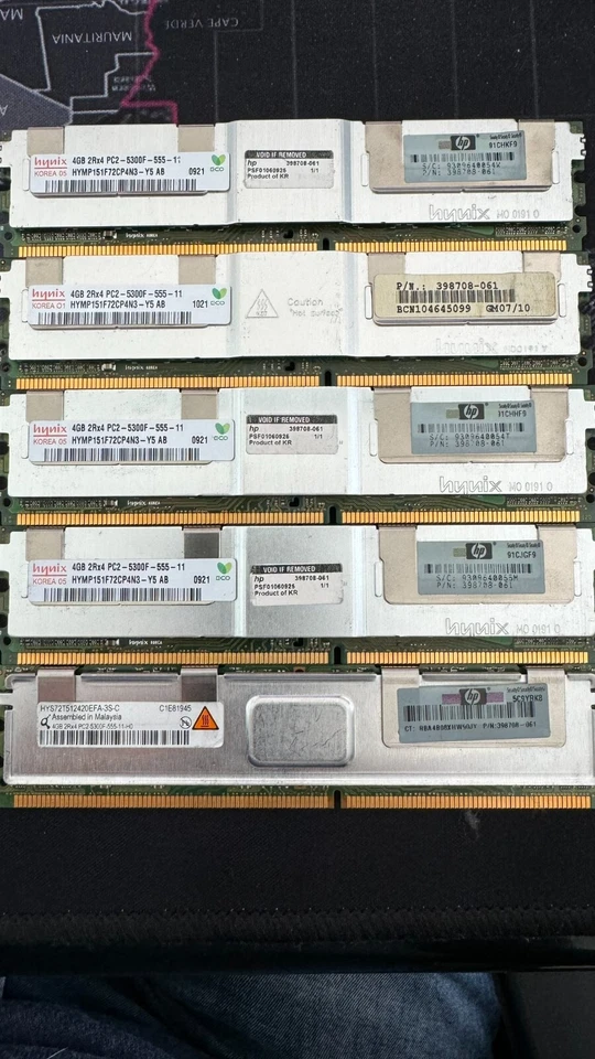 16GB Kit 4x 4GB Hynix HYMP151F72CP4N3-Y5 ECC PC2-5300F RAM HP p/n 398708-061 - Immagine 1 di 1