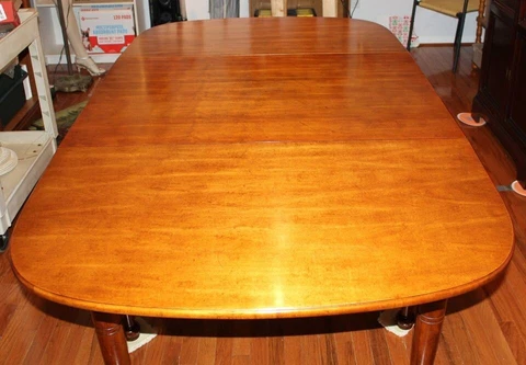 Beautiful Cherry Drop Leaf Gate Leg Table. Well built Cover