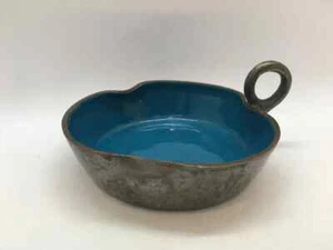 Plato pequeño antiguo chino esmaltado sobre metal ~ marcado CHINA (1890-1920) - Imagen 1 de 10