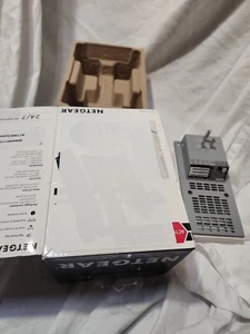 Netgear AC1900 Dual-Band Wi-Fi Mesh Range Extender Model: EX6400 (VP) - Zdjęcie 1 z 3