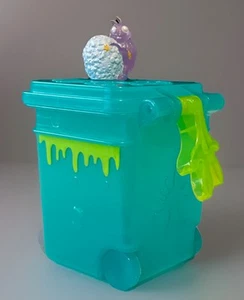 The Trash Pack Dung Bug Glow In TheDark Figure &Teal Trash Can Launcher Series2 - Picture 1 of 13