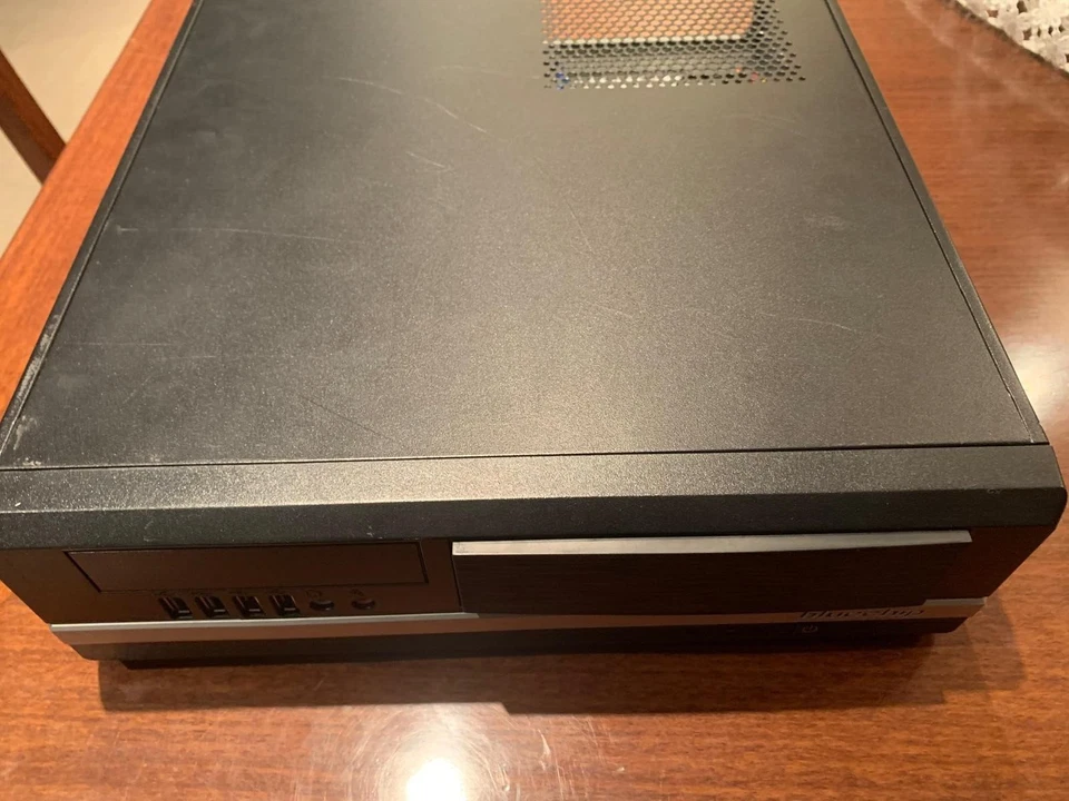 Case Slim UPS con Alimentatore – USB 3.0 Frontali – Supporto Micro ATX - Immagine 1 di 4