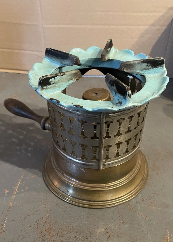 RÉCHAUD ANCIEN - Photo 1/4