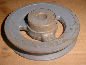 BROWNING PULLEY BK50 X 5/8 FINISHED BORE SHEAVE 1 GROVE 4-3/4" OD PULLEYS - Picture 1 of 3