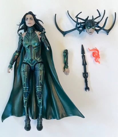 MARVEL Legends Thor Ragnarok Hela with broken left arm Cover