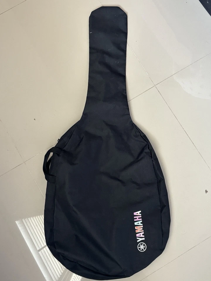 YAMAHA GUITAR CARRY BAG Gig Bag Soft Nylon Lightweight OSFM Black - Image 1 of 1