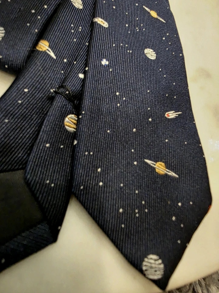 CREWCUTS Outerpace Planets Niño Vestido Corbata Seda Azul Marino 42" Talla 2-7 Foto 1 de 4